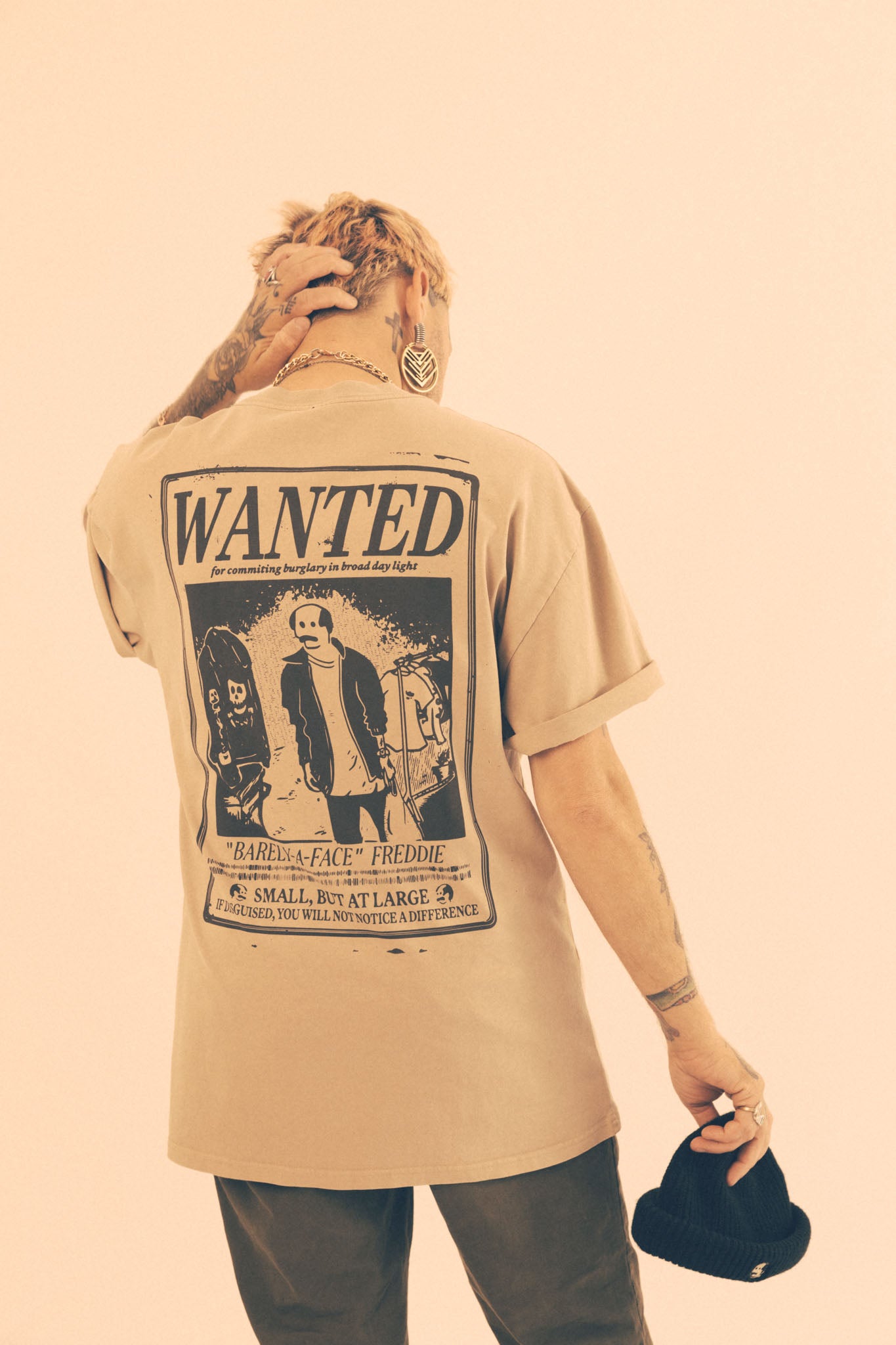 WANTED Poster Heavyweight Tee